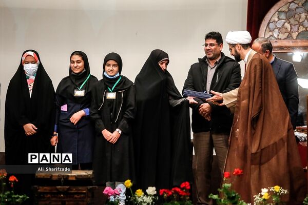آیین اختتامیه پنجمین دوره جشنواره دانایی توانایی