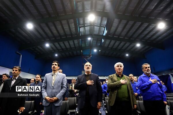 رونمایی از تاکسی‌ ون‌های جدید شهرداری تهران