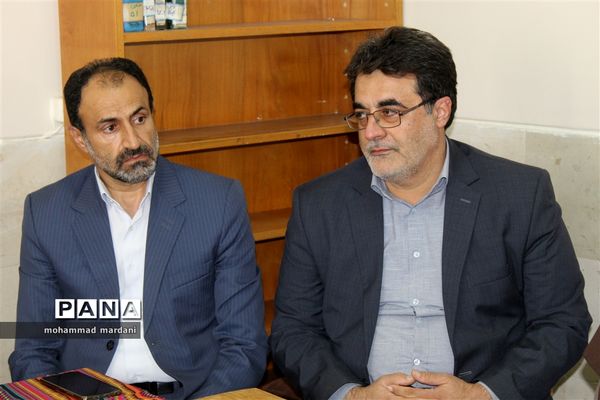 حضور سرزده نماینده مجلس شورای اسلامی از مدارس ناحیه دو ساری