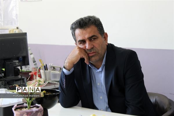 حضور سرزده نماینده مجلس شورای اسلامی از مدارس ناحیه دو ساری