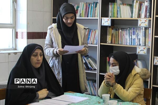 برگزاری اولین جلسه هدفمند شورای دانش‌آموزی در دبیرستان حکمت بهارستان دو