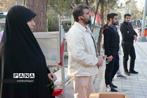 مراسم غبارروبی مزار شهدای بسیج فرهنگیان ناحیه دو شهرری