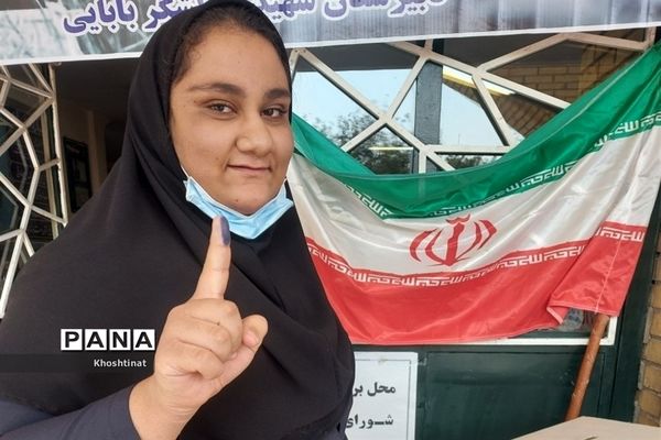 برگزاری انتخابات شورای دانش‌آموزی دبیرستان شهید سرلکشر بابایی منطقه ۱۳