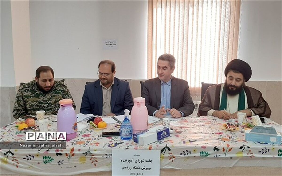تبیین دستاوردهای نظام مقدس جمهوری اسلامی ایران باید در دستور کار معلمان قرار گیرد
