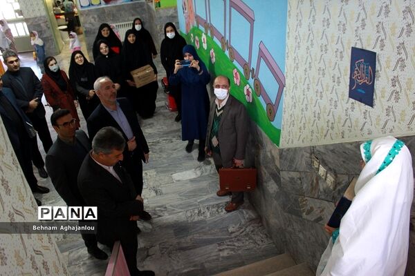 افتتاح کتابخانه کلاسی با عنوان «یار مهربان» در زنجان