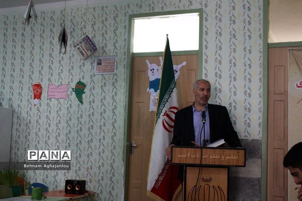 افتتاح کتابخانه کلاسی با عنوان «یار مهربان» در زنجان