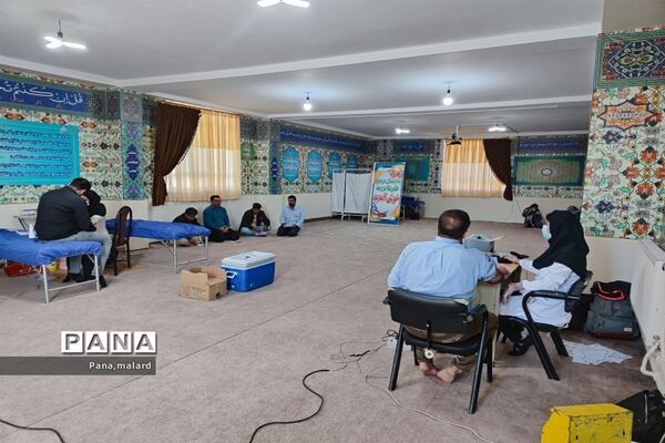 برپایی پایگاه انتقال خون در دبستان مزرعه صفادشت