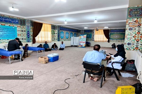 برپایی پایگاه انتقال خون در دبستان مزرعه صفادشت