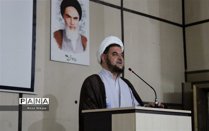 حمایت از دانش‌پژوهان عاملی موثر در موفقیت آنان است