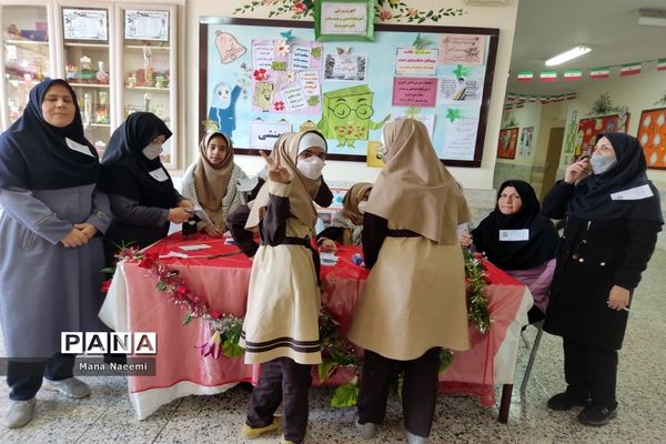 انتخابات شورای دانش‌آموزی در دبستان مرحمت صائب کاشمر