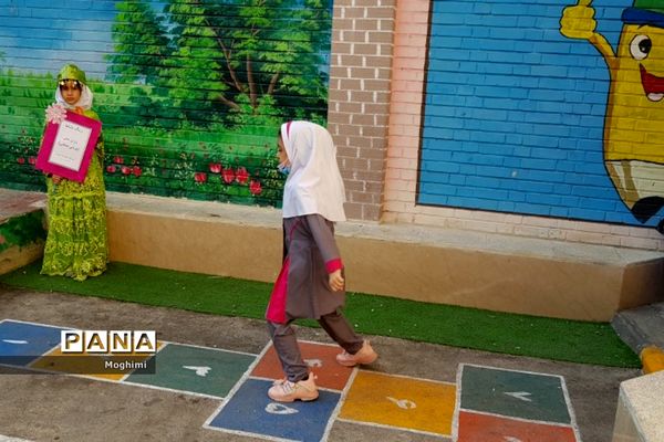 برگزاری بازی‌های بومی محلی در دبستان اندیشه منطقه ۱۳