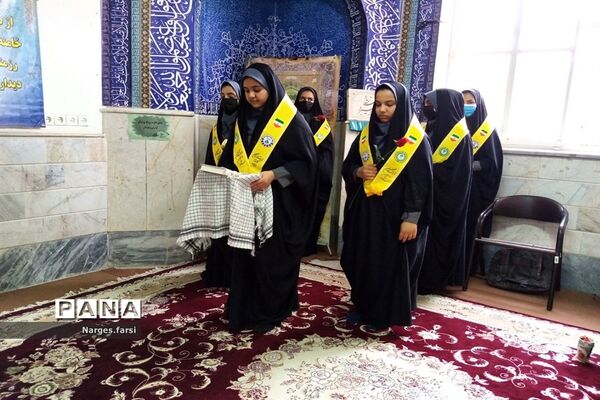 نشست رئیس سازمان دانش‌آموزی قم با دانش‌آموزان جعفرآباد