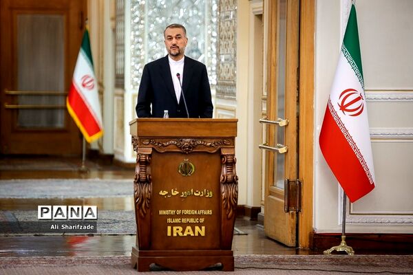 نشست خبری وزیر امور خارجه