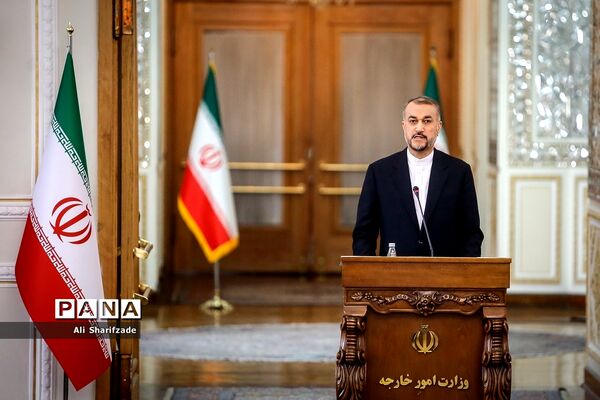 نشست خبری وزیر امور خارجه
