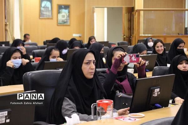 نشست هم‌اندیشی مجلس دانش‌آموزی استان سمنان -1