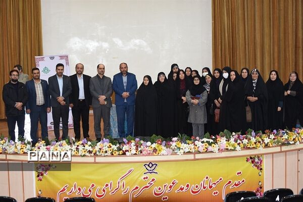 برگزاری کارگاه آموزشی فعالیت‌های گفت‌وگو محور در البرز