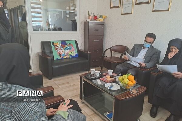 تقدیر از گروه نقاشی همگانی مدرسه نوین‌آفرین رودهن