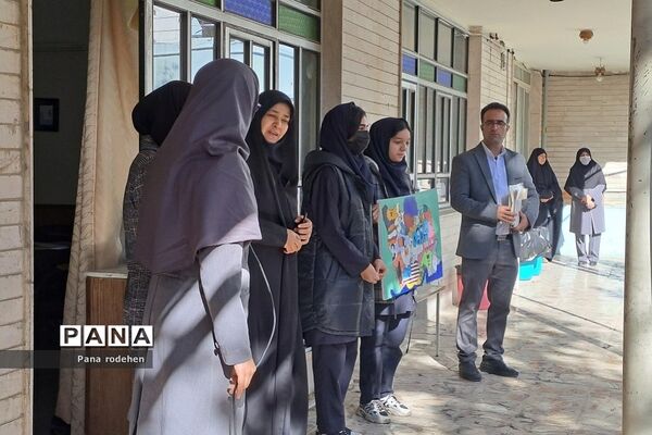 تقدیر از گروه نقاشی همگانی مدرسه نوین‌آفرین رودهن