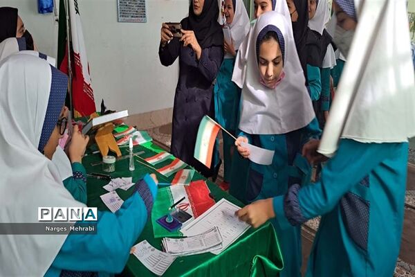 انتخابات شورای دانش‌آموزی در مدارس سورمق