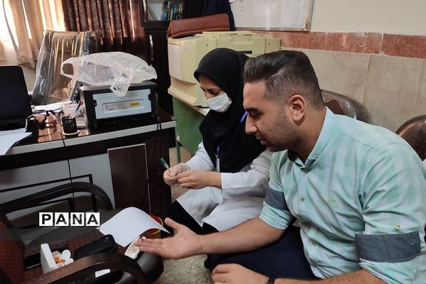 تست قند خون فرهنگیان مرکز استعدادهای درخشان شهیدبهشتی رودهن