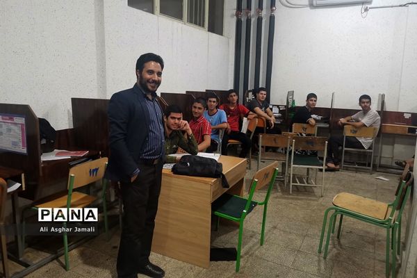 بازدید رئیس و معاونان سازمان دانش‌آموزی فارس از مدرسه شبانه‌روزی عشایری شهید بهشتی در شیراز