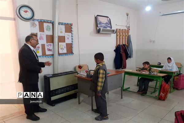 بازدیدمعاون آموزش ابتدایی اداره‌کل آموزش و پرورش استان اصفهان از مدارس منطقه جرقویه علیا