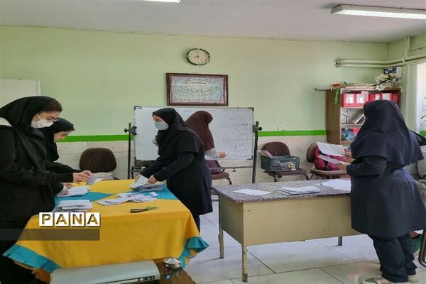برگزاری انتخابات شورای دانش‌آموزی دبیرستان نمونه دولتی شرافت ساوجبلاغ