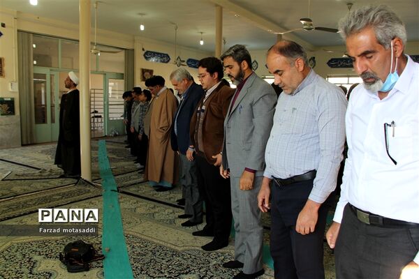 اجرای طرح «نماز نور چشم » در دبیرستان صالحی زاده‌  ناحیه ۲ یزد