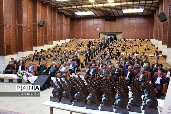 جشنواره خیرین مدرسه‌ساز استان زنجان