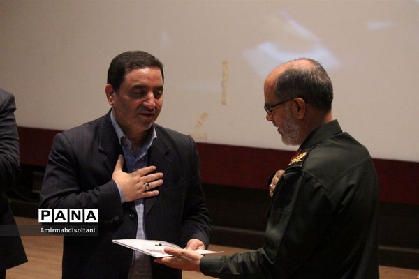 همایش هیات‌های اندیشه‌ورزی فرهنگیان در تبریز