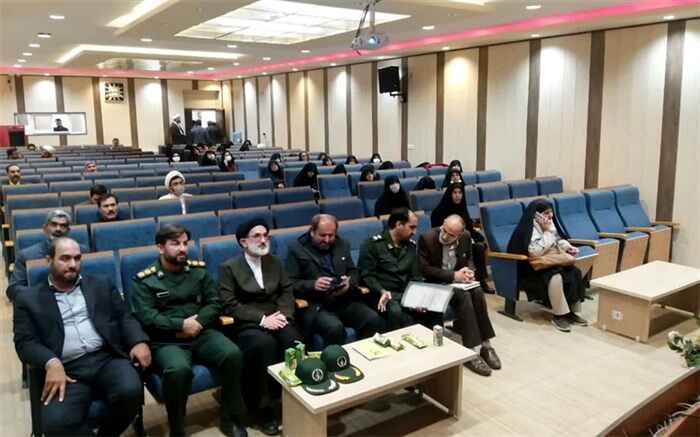 همایش «آشنایی با فرهنگ بسیج» در آموزش و پرورش قم برگزار شد