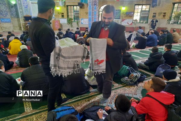 دعای ندبه در جوار مزار شهدای گمنام اردوگاه شهید‌باهنر