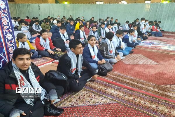 دعای ندبه در جوار مزار شهدای گمنام اردوگاه شهید‌باهنر