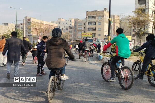 تور دوچرخه سواری در پاکدشت به مناسبت هفته بسیج