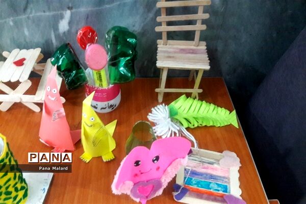 دست سازه‌های دانش‌آموزان ملاردی با مواد بازیافتی
