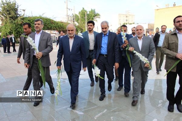 تجدیدمیثاق وزیر آموزش و پرورش با آرمان‎‌های شهدا در بوشهر