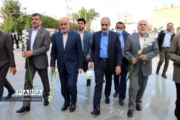 تجدیدمیثاق وزیر آموزش و پرورش با آرمان‎‌های شهدا در بوشهر