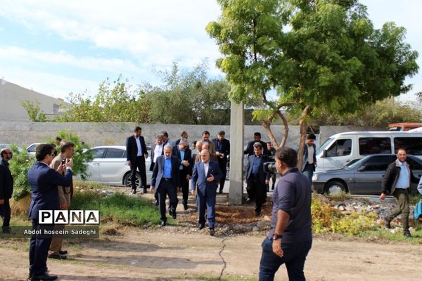 کلنگ ساخت هنرستان شهید داریوش رضایی‌نژاد در ریشهر بوشهر