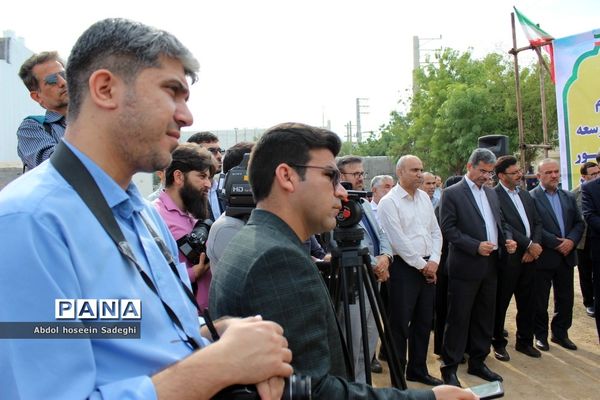 کلنگ ساخت هنرستان شهید داریوش رضایی‌نژاد در ریشهر بوشهر