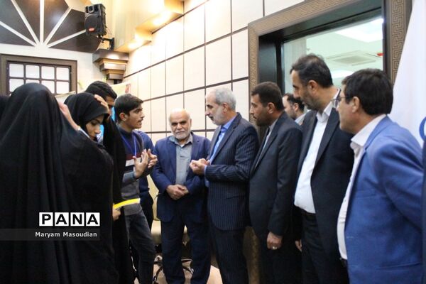 نشست صمیمی وزیر آموزش و پرورش با نمایندگان تشکل‌های دانش‌آموزی استان بوشهر