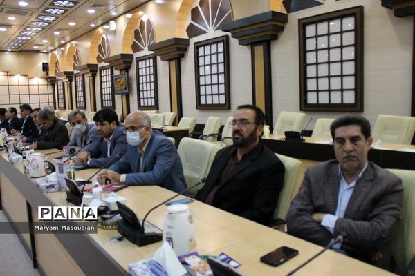 جلسه شورای آموزش و پرورش و قرارگاه عدالت تربیتی استان بوشهر با حضور وزیر آموزش و پرورش