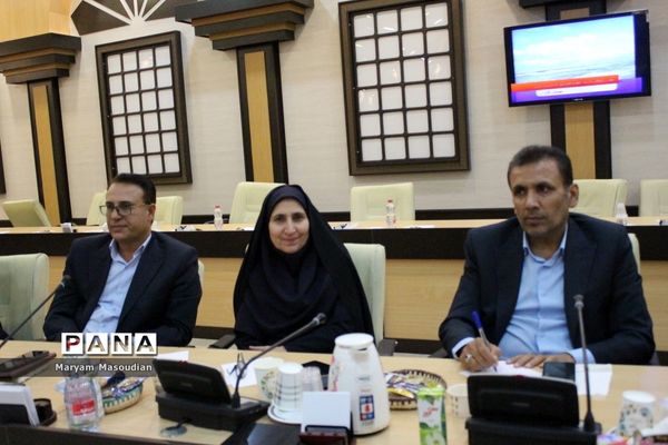 جلسه شورای آموزش و پرورش و قرارگاه عدالت تربیتی استان بوشهر با حضور وزیر آموزش و پرورش
