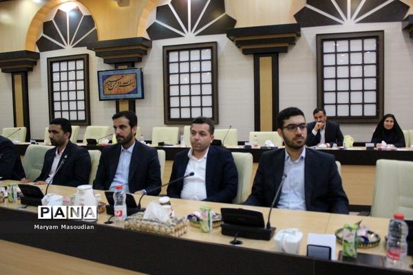 جلسه شورای آموزش و پرورش و قرارگاه عدالت تربیتی استان بوشهر با حضور وزیر آموزش و پرورش