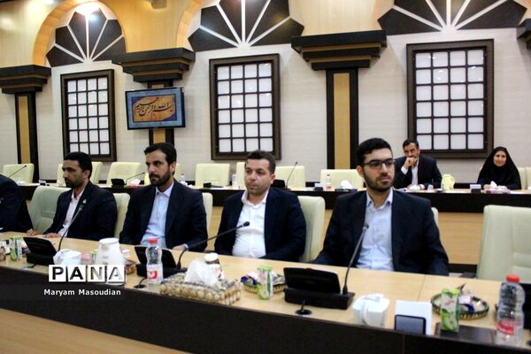 جلسه شورای آموزش و پرورش و قرارگاه عدالت تربیتی استان بوشهر با حضور وزیر آموزش و پرورش