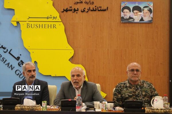 نشست صمیمی وزیر آموزش و پرورش با فرهنگیان استان بوشهر