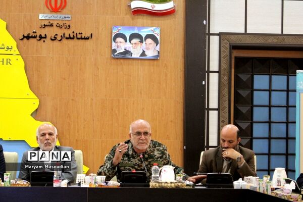 نشست صمیمی وزیر آموزش و پرورش با فرهنگیان استان بوشهر