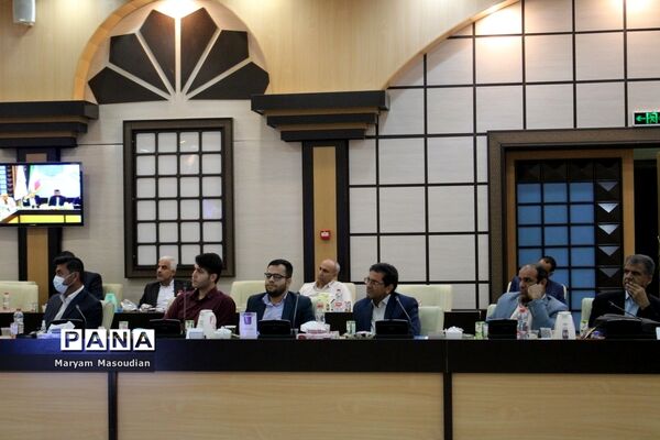 نشست صمیمی وزیر آموزش و پرورش با فرهنگیان استان بوشهر