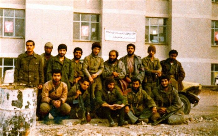 ماموریت دستمال سرخ‌ها به روایت سرچشمه