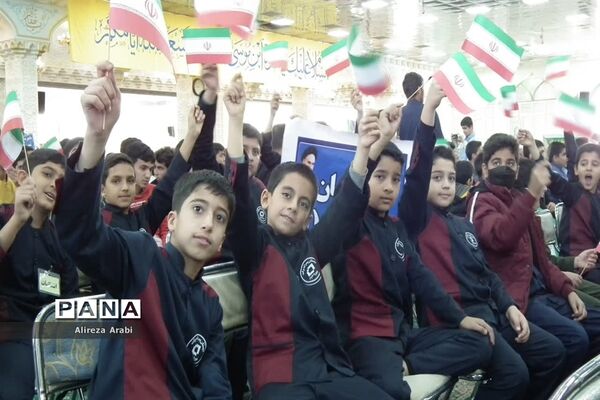 حضور پرشکوه دانش‌آموزان کاشمری در همایش بزرگ اقتدار بسیج