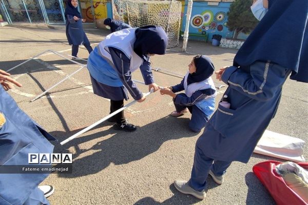 برگزاری مانور آموزشی و عملیاتی اسکان پس از زلزله در مدرسه  تربیت رودهن